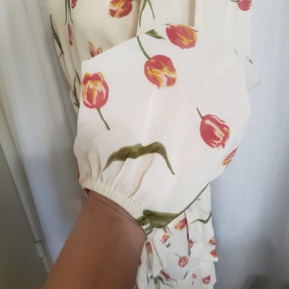 Reformation Quest Tulip Dress - NWT - Picture 7 of 13
